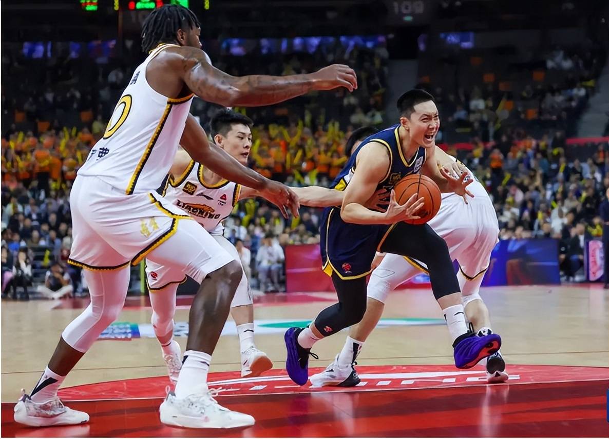 关于【战术大比拼】马克·塞尔比的防守艺术究竟为何如此坚不可摧？的信息