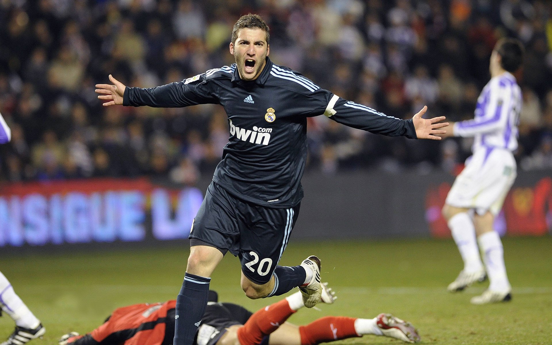 【未来“机器人裁判”可期？】技术发展带来的无限想象空间！，机器人比赛裁判宣誓词